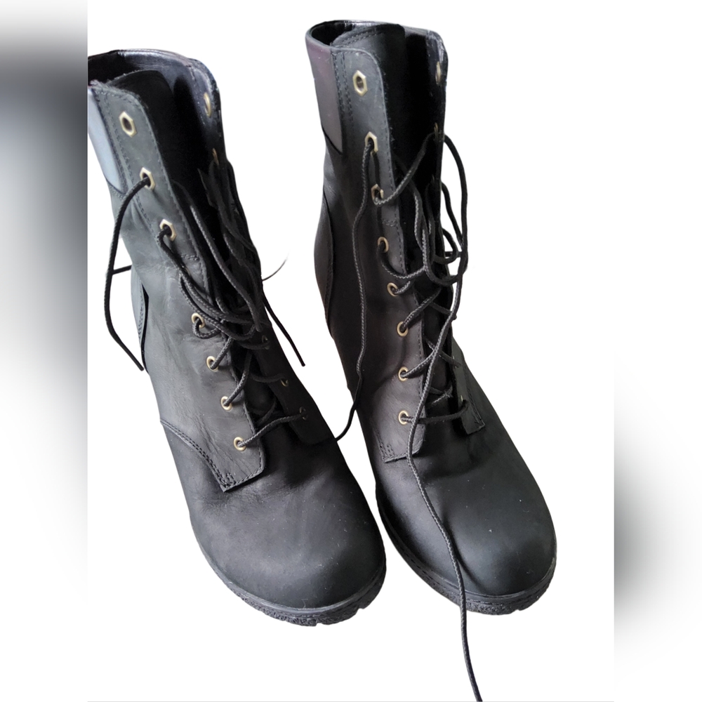 Timberland Black Women's Lace-Up Combat Boots